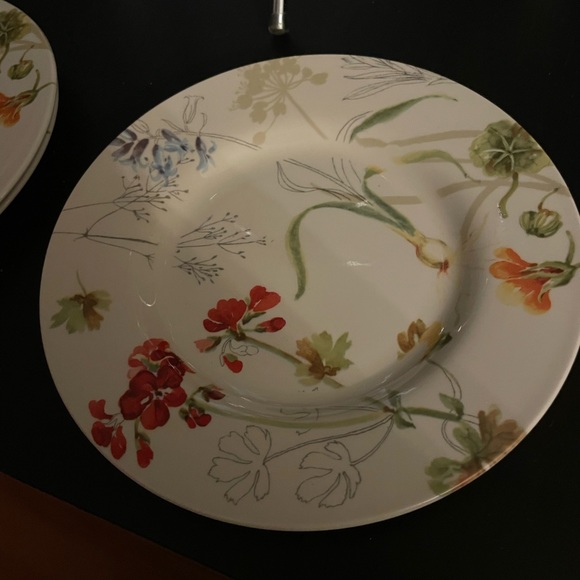 Lovely three tier Cake Stand - Picture 7 of 10